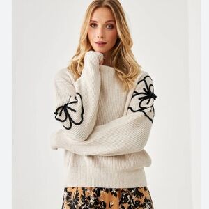 Nud by Nekane Ivory Black Embroidered Crewneck Sweater Med/Large Reg. $114 NWT